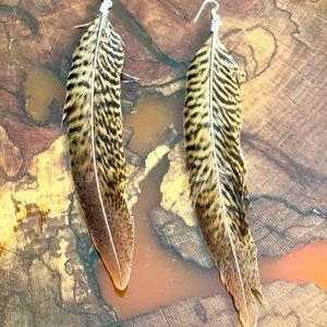 Feather pierced earrings